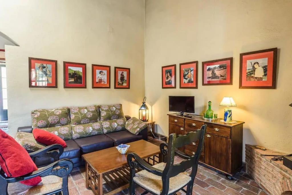Casa Cortijo En Dehesa Sierra Leon Villa La Puebla de los Infantes Bagian luar foto