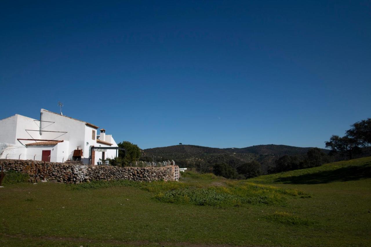 Casa Cortijo En Dehesa Sierra Leon Villa La Puebla de los Infantes Bagian luar foto